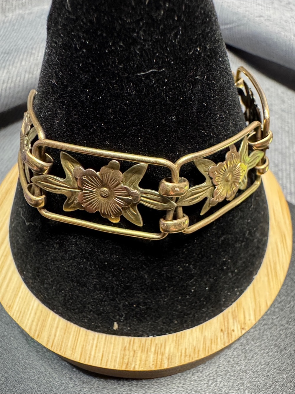 VTG Gold Fill Floral Link Bracelet - Women's Jewelry